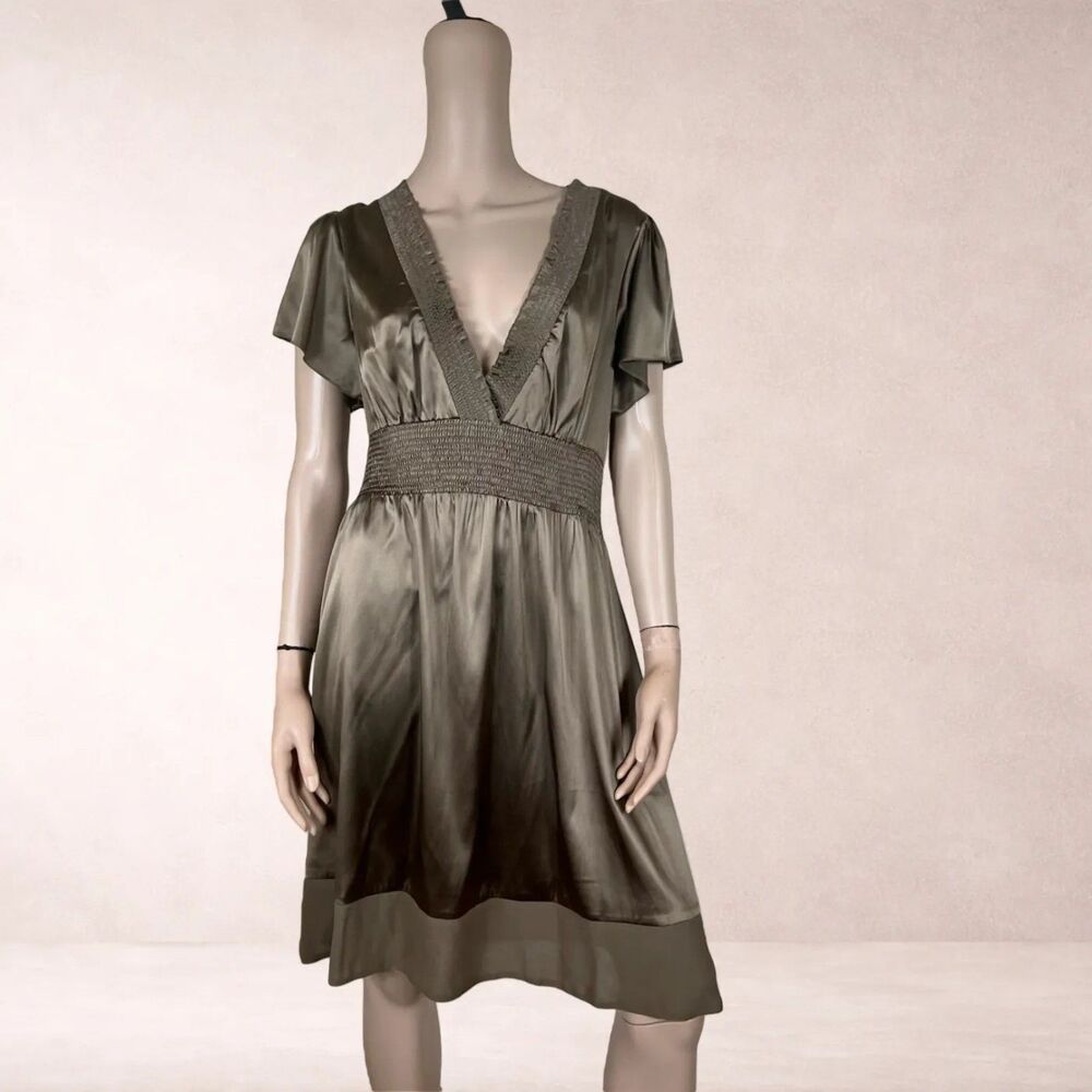 New With Tags Women's 100% Silk Sand Brown V-Neck Dress Size Large